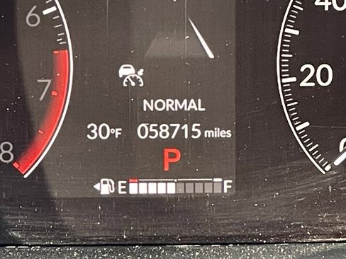 Used 2024 Honda Pilot Touring image 15