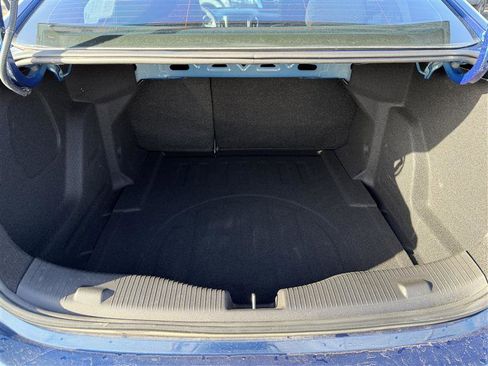 Used 2019 Chevrolet Cruze LT w/ Convenience Package image 13