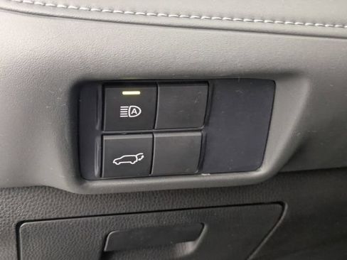 Used 2021 Toyota Highlander XSE AWD/4WD image 14