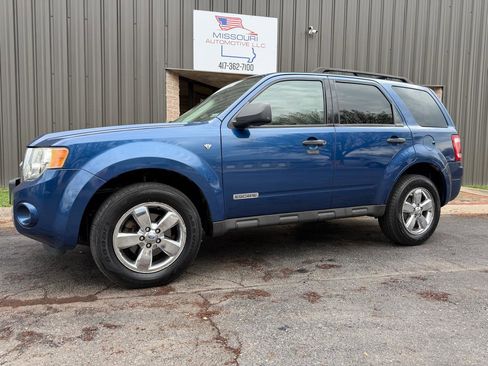 Used 2008 Ford Escape XLT image 2