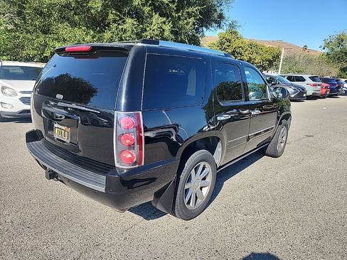 Used 2007 GMC Yukon Denali AWD/4WD image 4