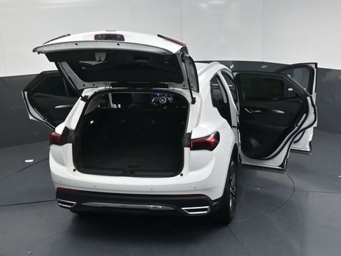 Used 2024 Buick Envision Preferred AWD/4WD image 23