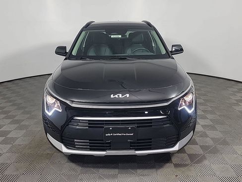 Used 2025 Kia Niro EX image 13