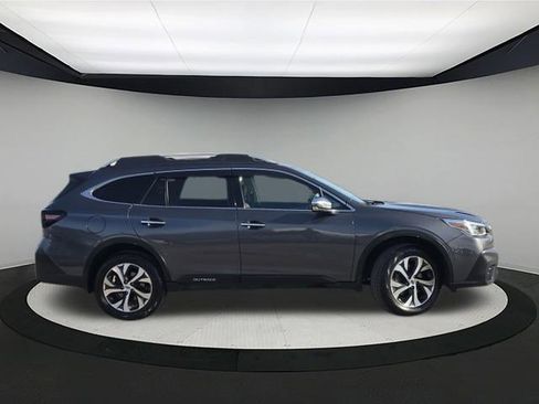 Used 2020 Subaru Outback Touring w/ Popular Package #2 image 8