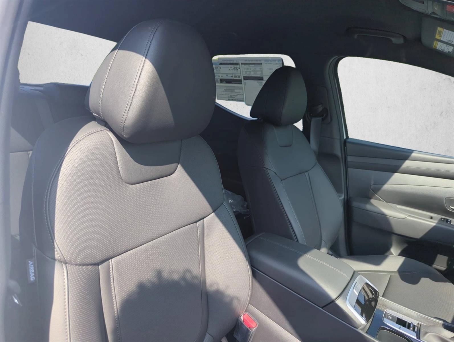 New 2026 Hyundai Tucson Limited FWD image 29