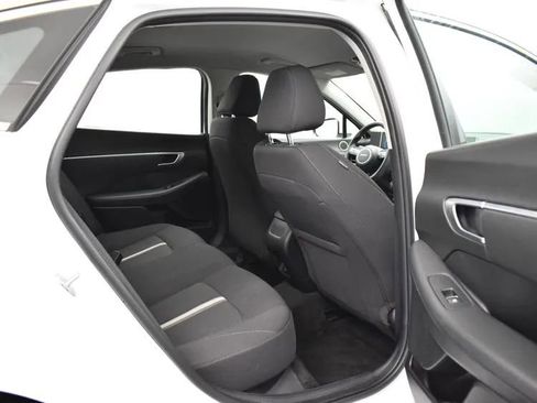 Used 2024 Hyundai Sonata SEL FWD image 17