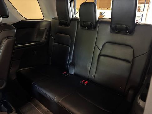 Used 2024 Nissan Pathfinder Platinum AWD/4WD image 24