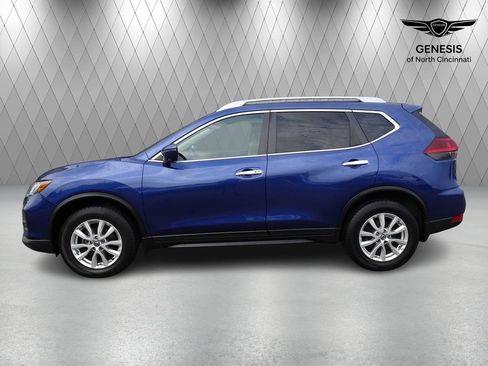 Used 2018 Nissan Rogue SV w/ Sun & Sound Touring Package AWD/4WD image 2