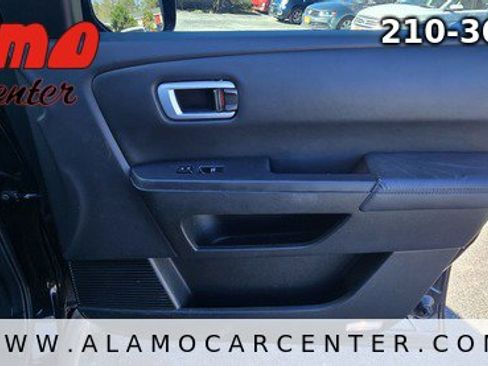 Used 2011 Honda Pilot Touring image 20