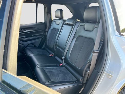 Certified 2023 Jeep Grand Cherokee Altitude AWD/4WD image 23