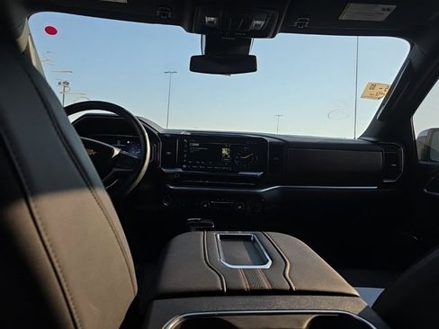 Used 2022 Chevrolet Silverado 1500 High Country image 15