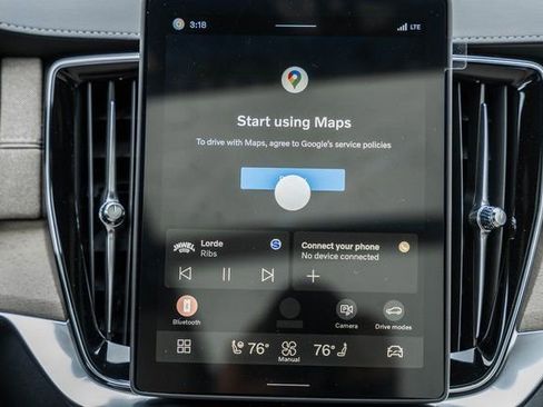 New 2026 Volvo XC90 T8 Plus w/ Protection Package Premier image 22