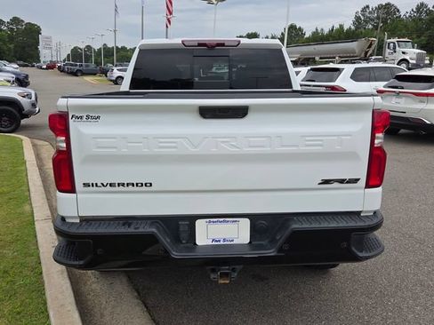 Used 2024 Chevrolet Silverado 1500 ZR2 w/ Technology Package AWD/4WD image 11