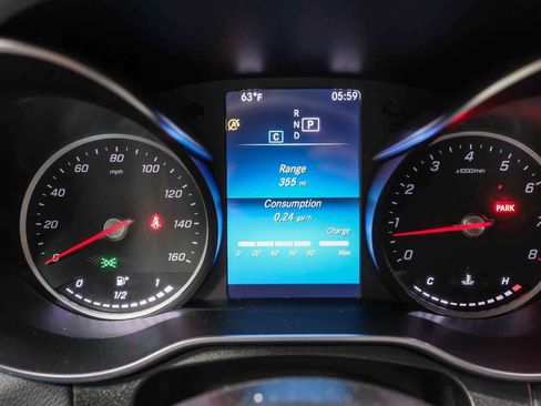 Certified 2021 Mercedes-Benz GLC 300 image 22