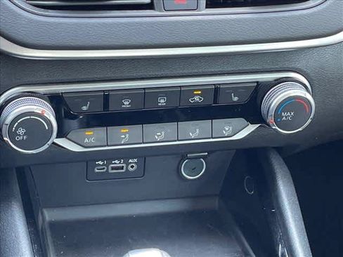 Used 2021 Nissan Altima 2.5 SV w/ SV Premium Package FWD image 24