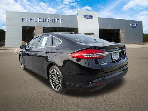 Used 2017 Ford Fusion SE w/ Fusion SE Technology Package FWD image 11