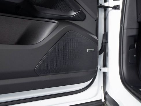 New 2026 Porsche Cayenne image 22