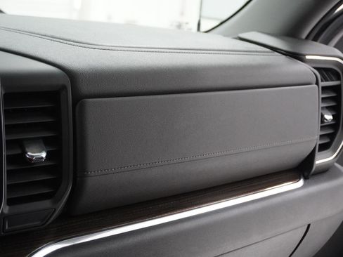 Used 2023 Chevrolet Silverado 1500 LT Trail Boss w/ LT Trail Boss Premium Package image 29