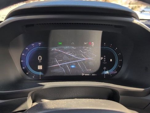 Used 2023 Volvo XC40 B5 Plus w/ Protection Package Premier image 7