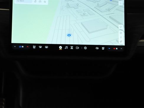 Used 2023 Rivian R1T Adventure image 20