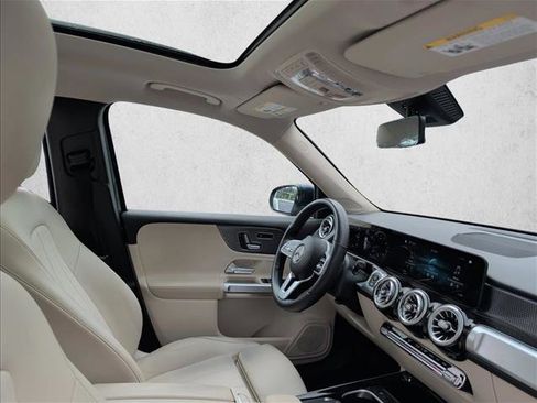 Used 2022 Mercedes-Benz GLB 250 image 20