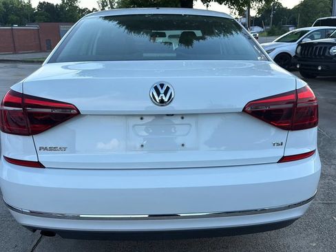 Used 2018 Volkswagen Passat 2.0T S FWD image 4