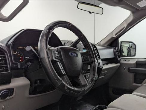 Used 2017 Ford F150 XL w/ Equipment Group 101A Mid RWD image 18