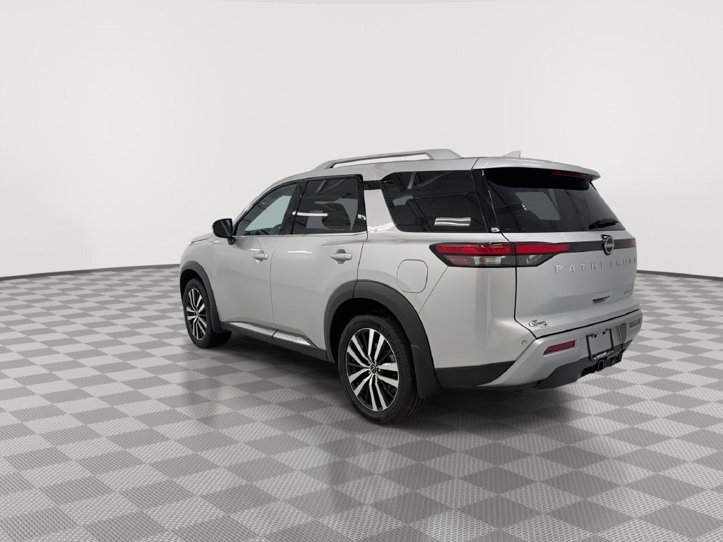 Certified 2025 Nissan Pathfinder Platinum w/ Cargo Package FWD image 9