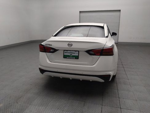 Used 2024 Nissan Altima 2.5 S FWD image 7
