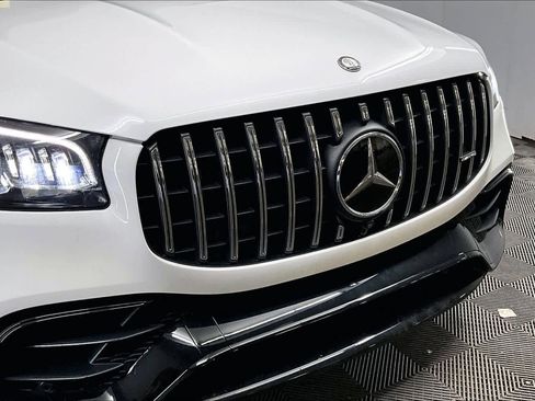 Used 2025 Mercedes-Benz GLS 63 AMG 4MATIC image 31