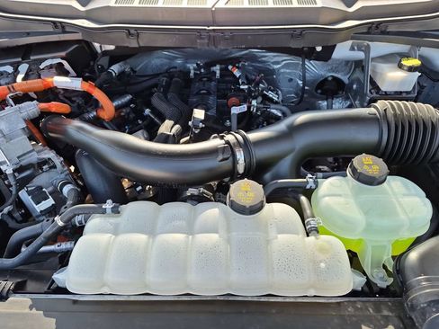 Certified 2024 Ford F150 XLT w/ Equipment Group 302A MID AWD/4WD image 40