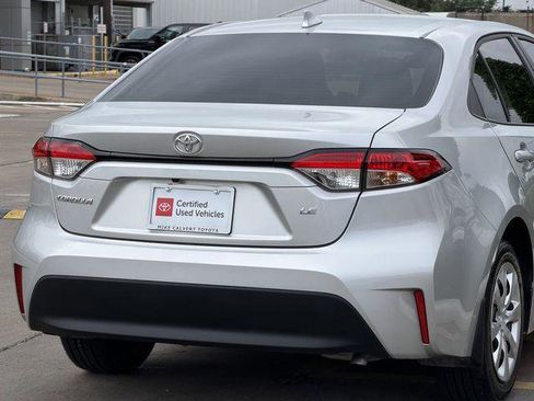 Certified 2025 Toyota Corolla LE FWD image 7
