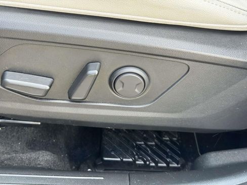 Used 2023 Hyundai Tucson Limited image 17