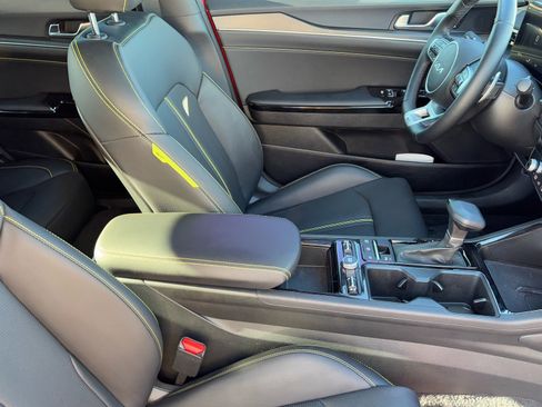Used 2025 Kia K5 GT w/ GT1 Package image 12