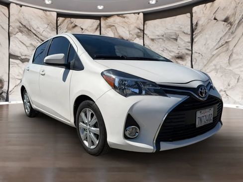 Used 2015 Toyota Yaris LE FWD image 3