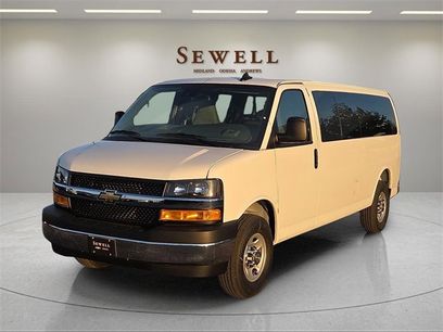New 2025 Chevrolet Express 3500 LT w/ LT Preferred Equipment Group