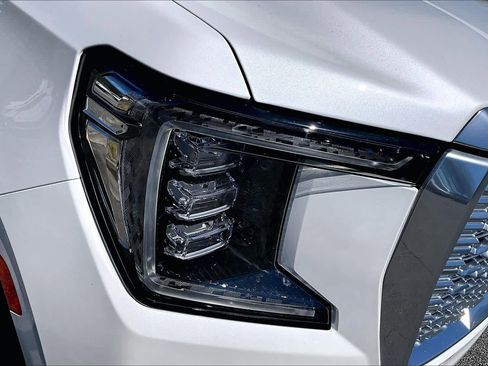 Used 2024 GMC Yukon Denali image 26