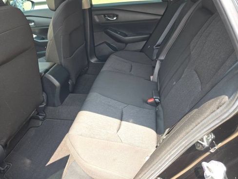 Used 2023 Honda Accord EX image 10