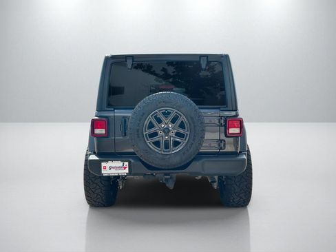 Used 2024 Jeep Wrangler Unlimited Sport AWD/4WD image 6