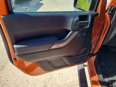 Used 2011 Jeep Wrangler Unlimited Sport AWD/4WD image 10