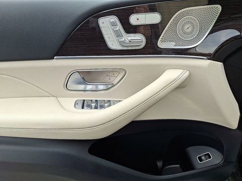 Used 2022 Mercedes-Benz GLE 450 4MATIC image 13