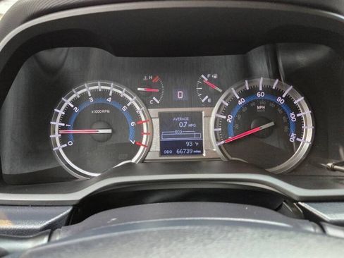 Used 2018 Toyota 4Runner Limited AWD/4WD image 21