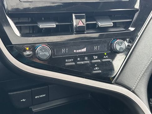 Used 2023 Toyota Camry SE image 22