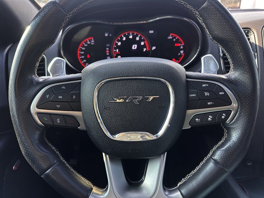 Used 2018 Dodge Durango SRT w/ Technology Group AWD/4WD image 17