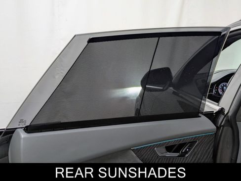 Used 2019 Audi Q8 Prestige w/ Luxury Package image 18