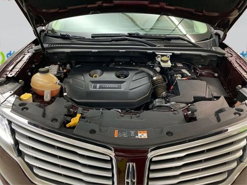 Used 2018 Lincoln MKC Reserve image 11