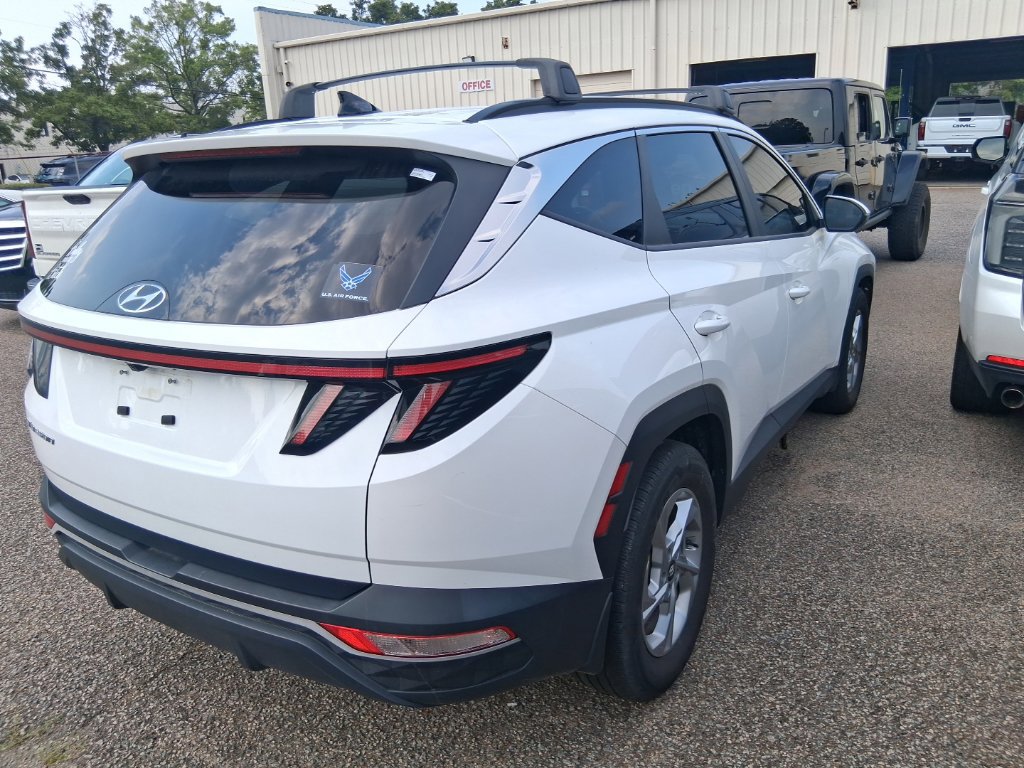 Used 2023 Hyundai Tucson SEL FWD image 4