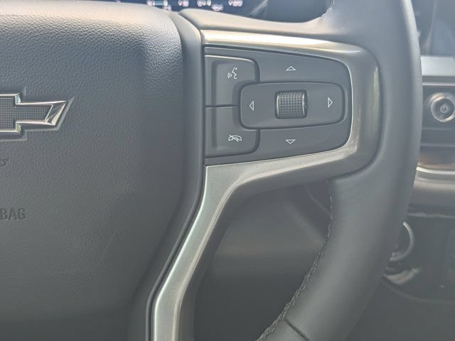 Used 2025 Chevrolet Silverado 1500 LT Trail Boss w/ Dark Appearance Package AWD/4WD image 22