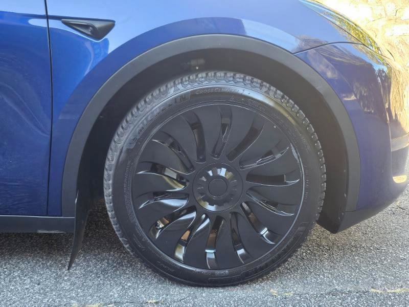 Used 2023 Tesla Model Y Long Range AWD/4WD image 17
