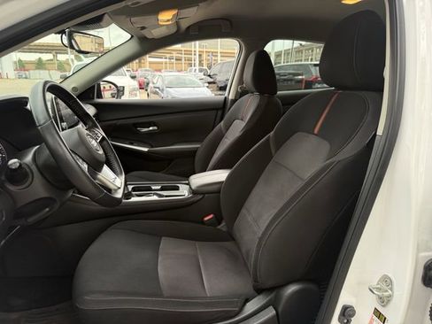 Used 2022 Nissan Sentra SR w/ Electronics Package FWD image 25